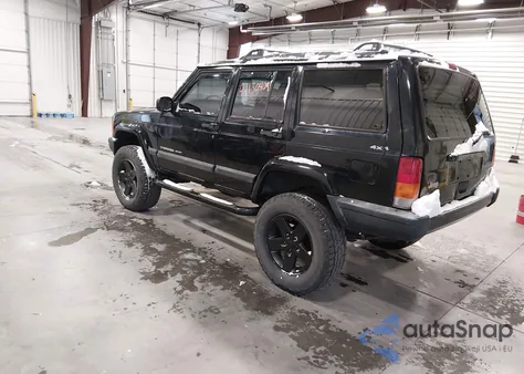 2000 Jeep Cherokee Sport z USA, uszkodzony, nr VIN 1J4FF48S8YL136810